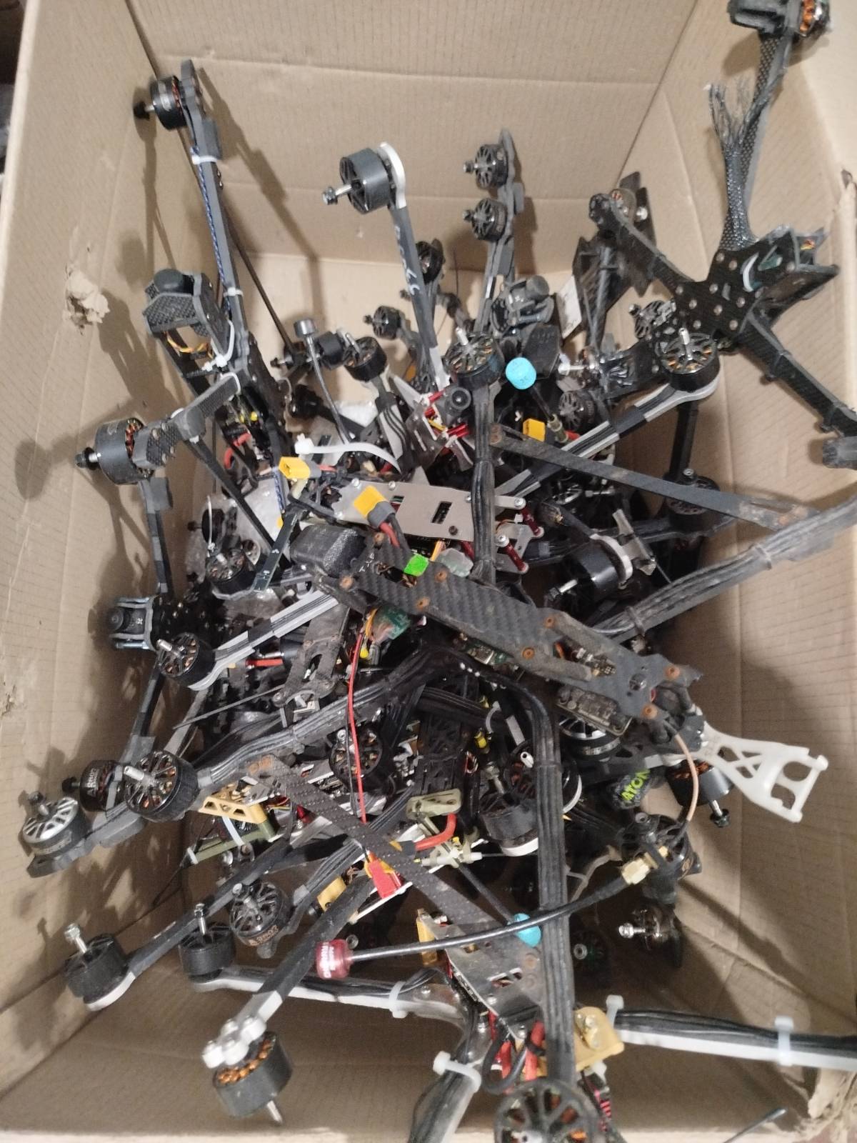 Screwdriver set for a secret drone lab in UKRAINE