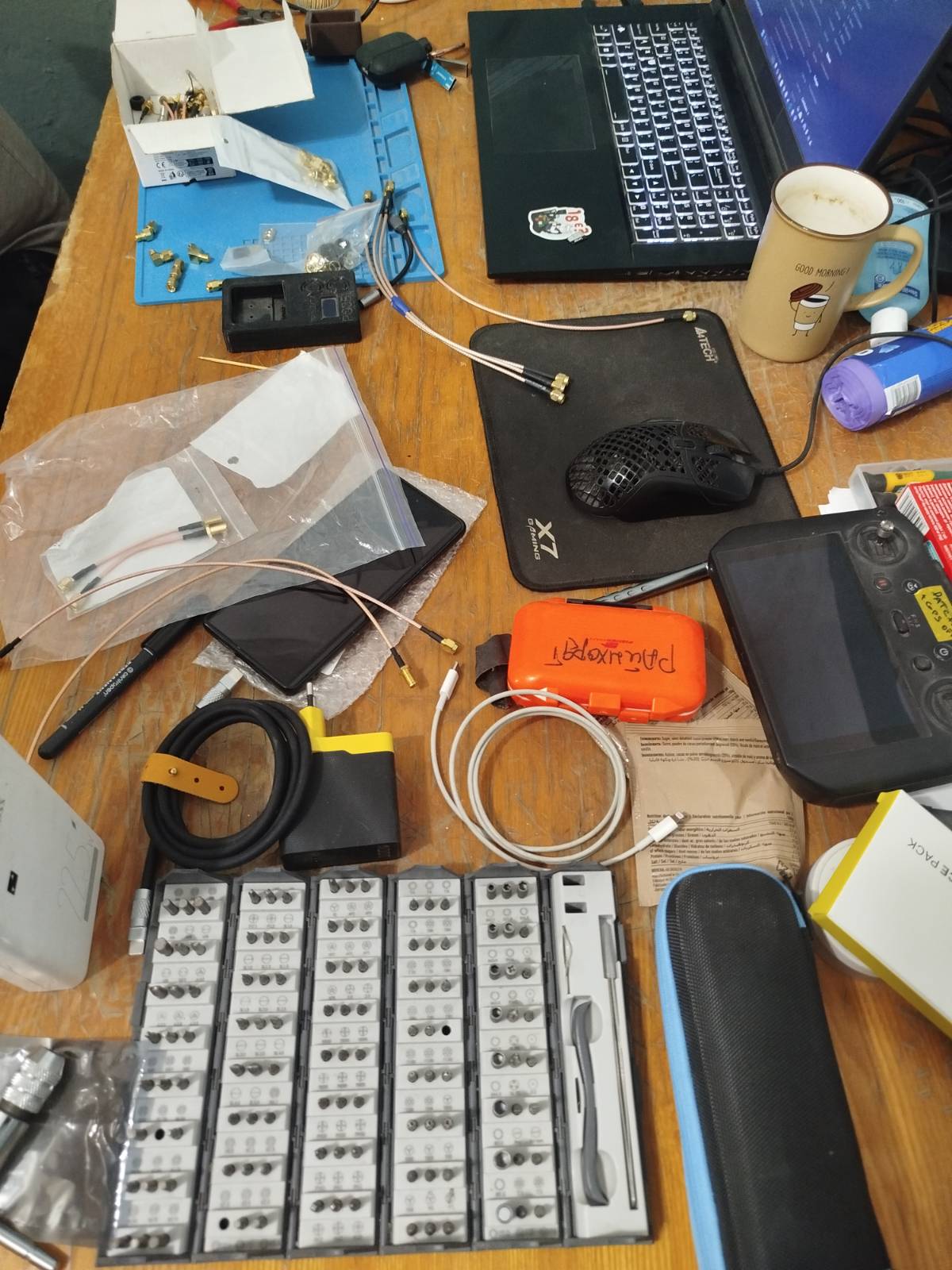 Angle Screwdriver for secret fiber optic drone lab in UKRAINE